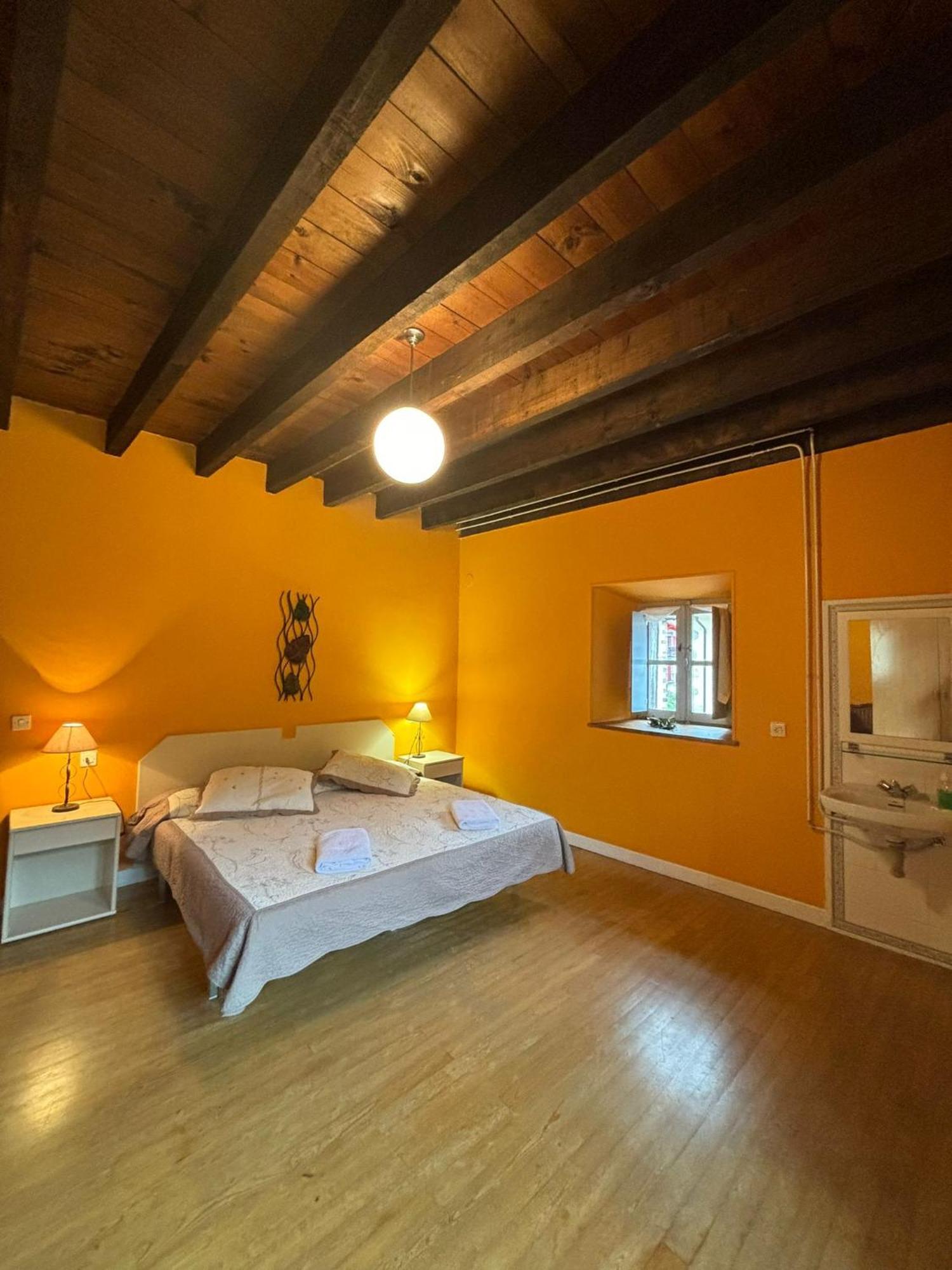 Hotel Zubietako Ostatua Habitación foto